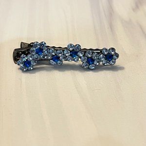 Small studded hair clip